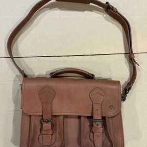 Classic Tan Leather Messenger Bag